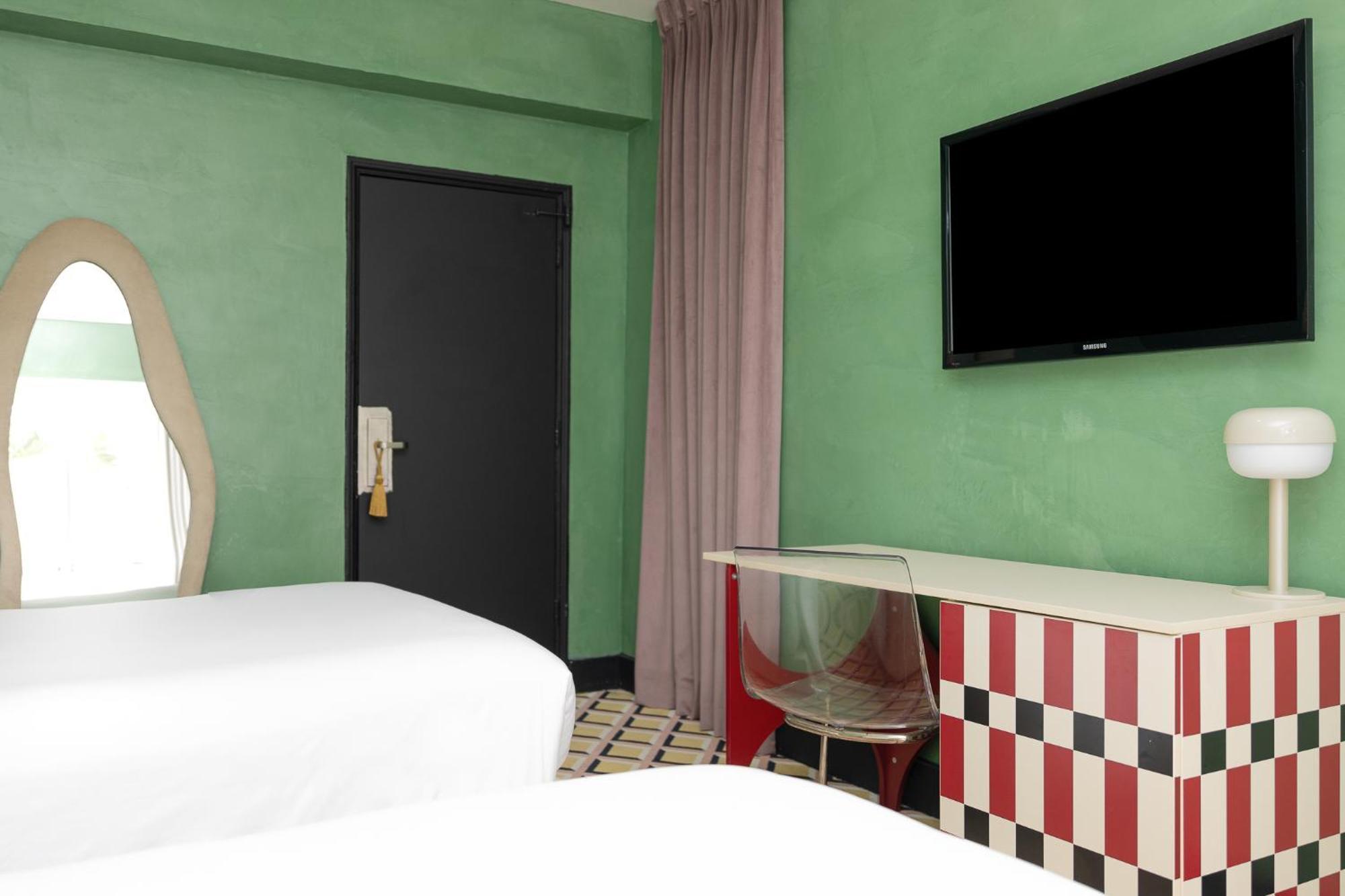 Crest Hotel Suites Miami Beach Exterior foto